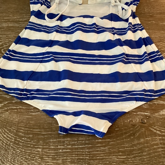 Dolce & Cabbana , exclusive swimwear size medium NWT 🦋🦋🦋 - Picture 8 of 16